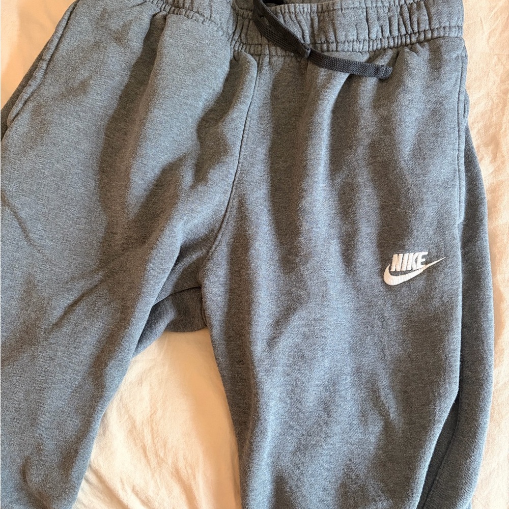 Nike Heather Gray Fleece Joggers with White Logo